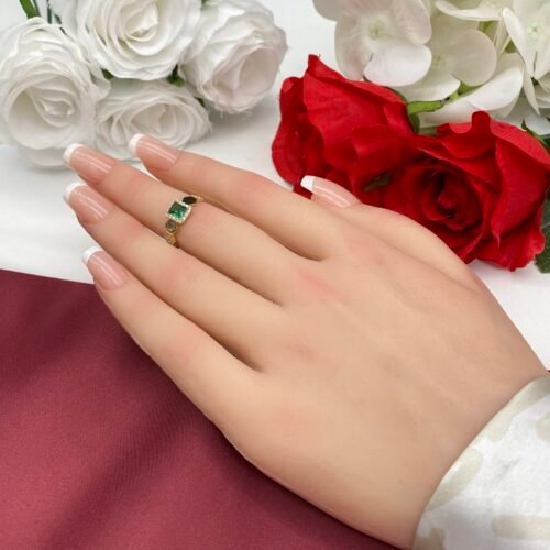 خاتم ذهب عيار 18 الوزن 1.32 جرام