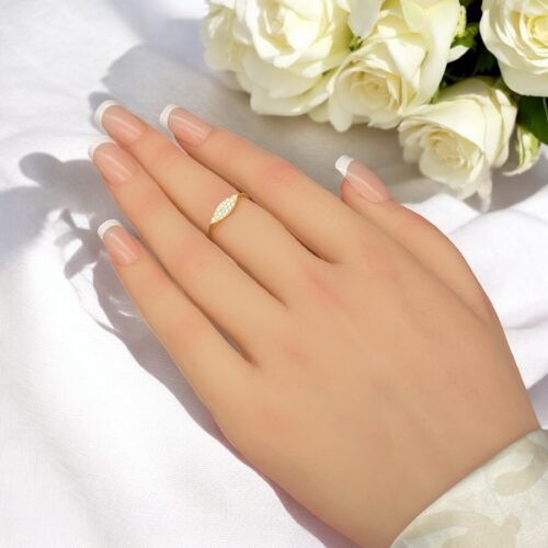 خاتم ذهب عيار 18 الوزن 0.88 جرام