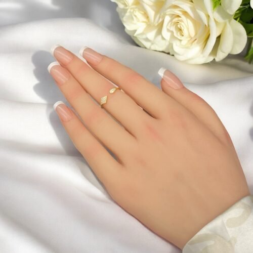 خاتم ذهب عيار 18 الوزن 0.78 جرام