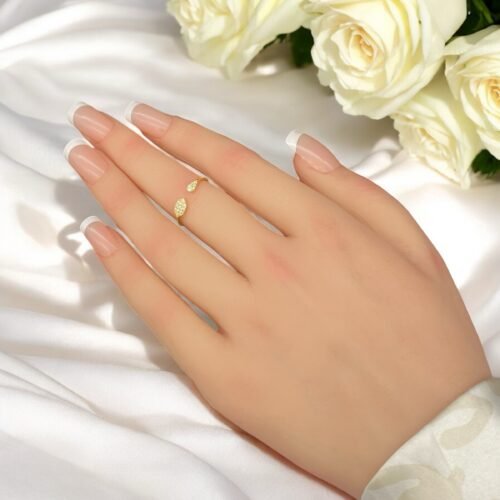 خاتم ذهب عيار 18 الوزن 0.77 جرام