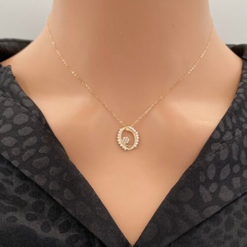 عقد ذهب عيار 18 الوزن 0.92 جرام