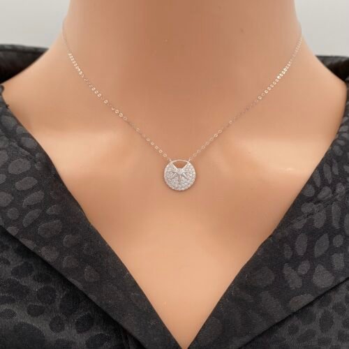 عقد ذهب عيار 18 الوزن 0.93 جرام