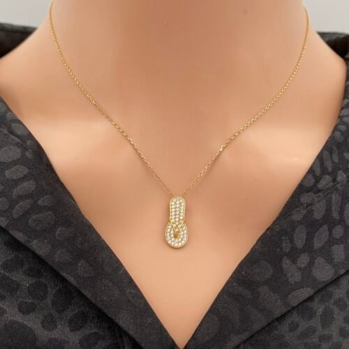 عقد ذهب عيار 18 الوزن 2.74 جرام