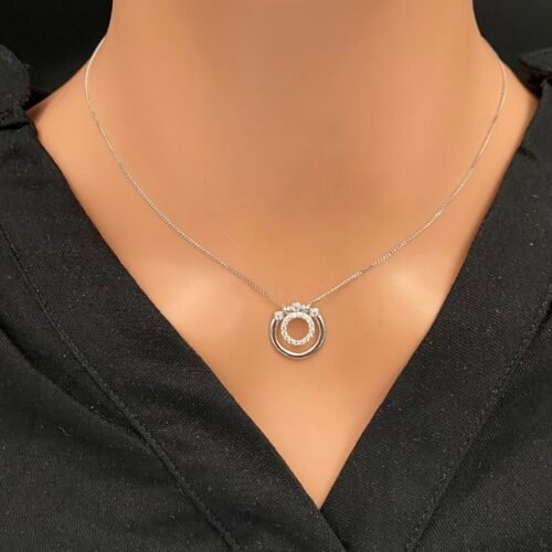 عقد ذهب عيار 18 الوزن 1.71 جرام