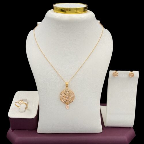 نصف طقم ذهب عيار 21 الوزن 3.77 جرام