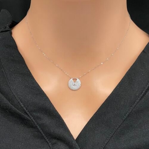 عقد ذهب عيار 18 الوزن 1.10 جرام