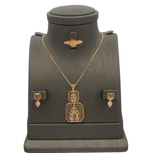 نصف طقم ذهب عيار 21 الوزن 4.30 جرام