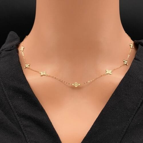 عقد ذهب عيار 18 الوزن 1.12 جرام