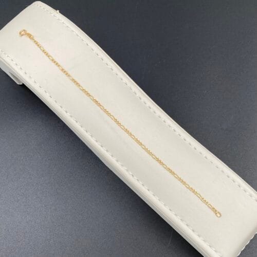 إسوارة جنزير ذهب عيار 18 الوزن 0.69 جرام