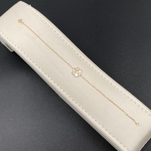 إسوارة ذهب عيار 18 الوزن 0.80 جرام