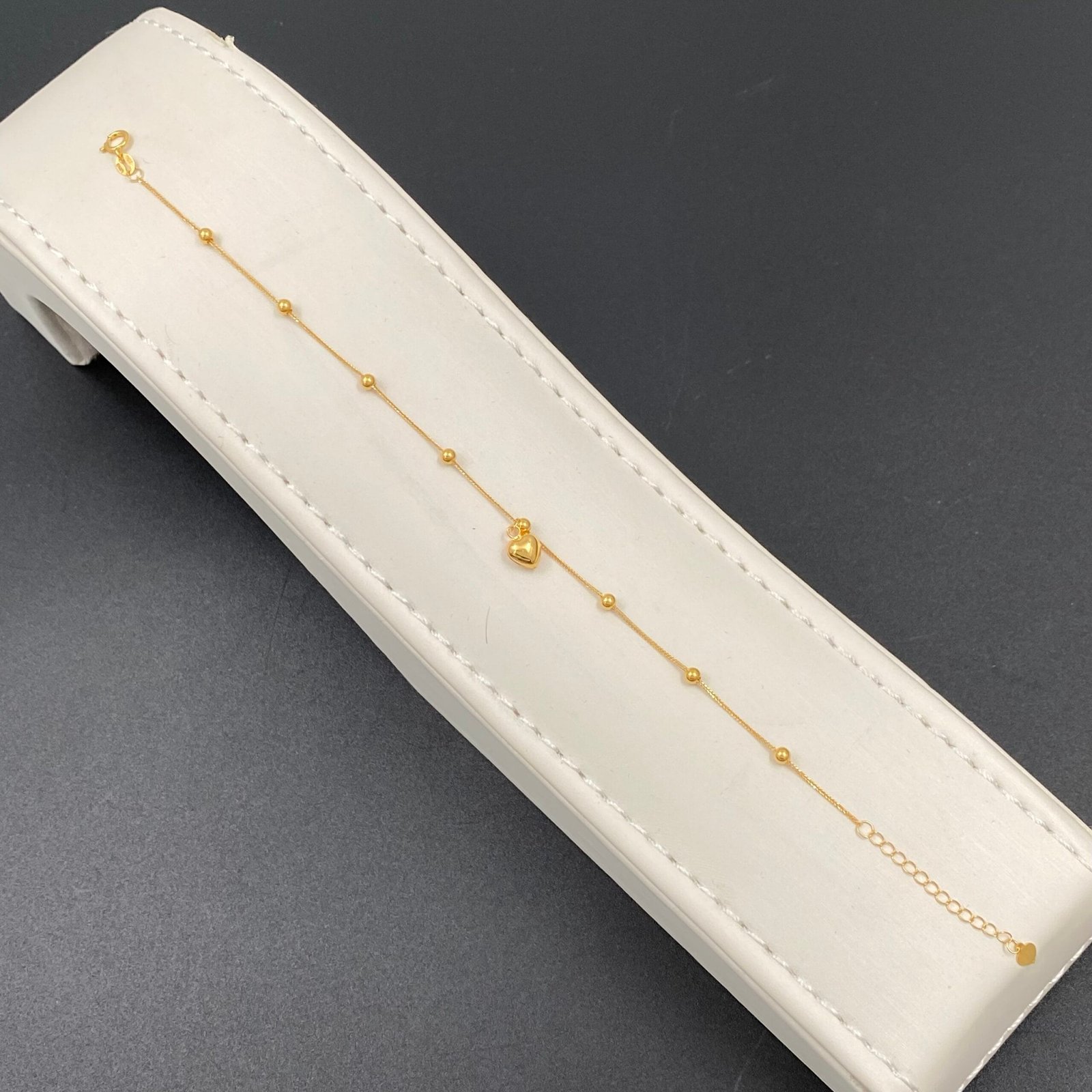 إسوارة ذهب عيار 18 الوزن 0.60 جرام