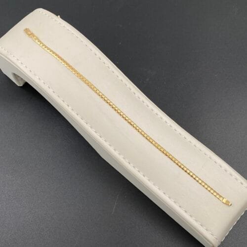 إسوارة ذهب عيار 18 الوزن 2.82 جرام