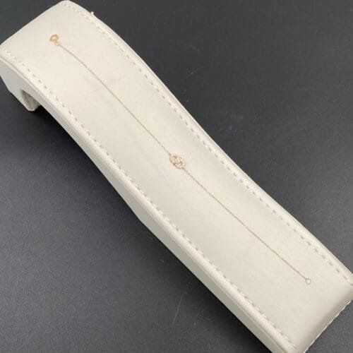 إسوارة ذهب عيار 18 الوزن 0.37 جرام