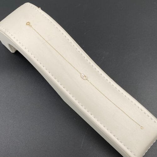 إسوارة ذهب عيار 18 الوزن 0.35 جرام