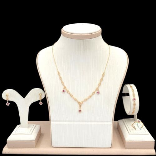 طقم ذهب عيار 21 الوزن 8.36 جرام