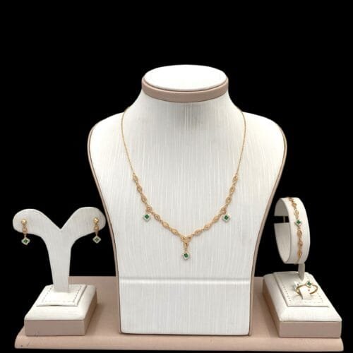 طقم ذهب عيار 21 الوزن 8.48 جرام