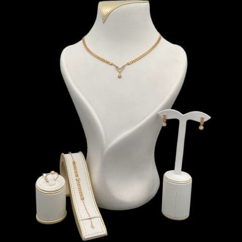 طقم ذهب عيار 21 الوزن 14.37 جرام