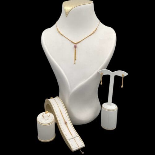 طقم ذهب عيار 21 الوزن 11.92 جرام