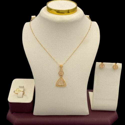 نصف طقم ذهب عيار 21 الوزن 3.09 جرام