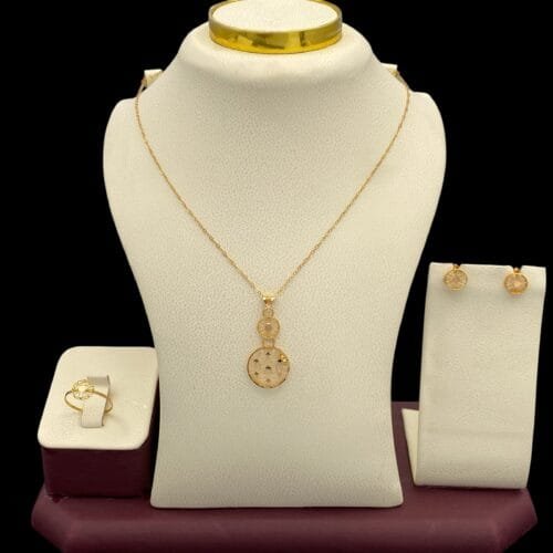 نصف طقم ذهب عيار 21 الوزن 3.11 جرام