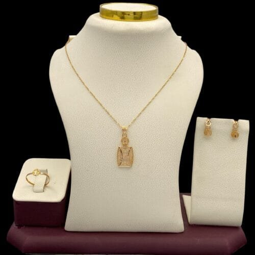 نصف طقم ذهب عيار 21 الوزن 3.19 جرام