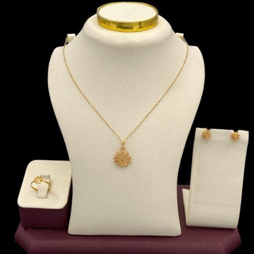 نصف طقم ذهب عيار 21 الوزن 2.96 جرام