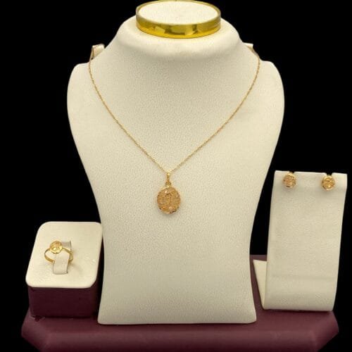 نصف طقم ذهب عيار 21 الوزن 3.38 جرام