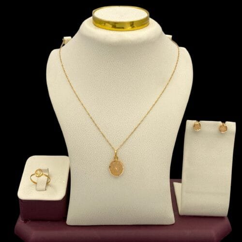 نصف طقم ذهب عيار 21 الوزن 2.90 جرام