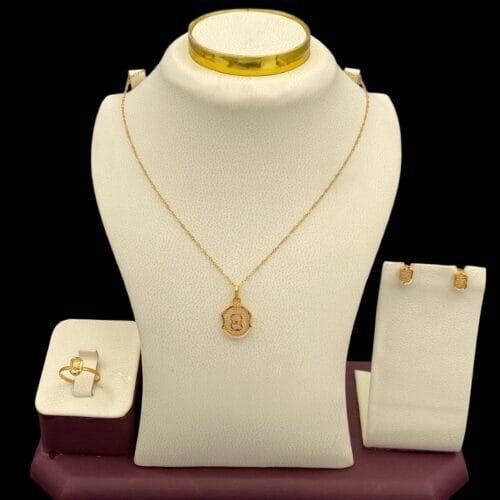 نصف طقم ذهب عيار 21 الوزن 3.29 جرام