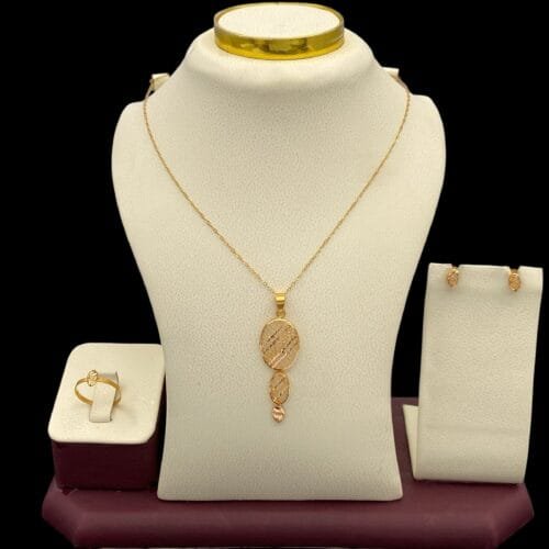 نصف طقم ذهب عيار 21 الوزن 3.49 جرام