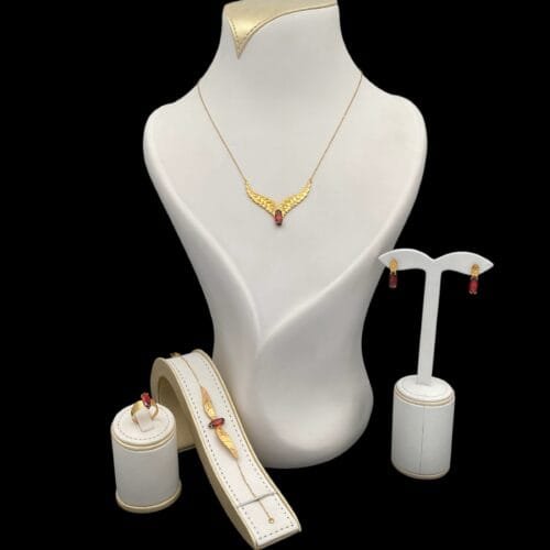 طقم ذهب عيار 21 الوزن 10.98 جرام