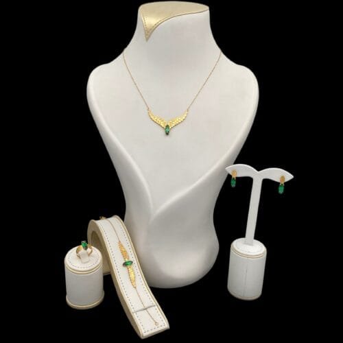 طقم ذهب عيار 21 الوزن 11 جرام