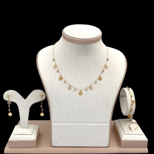 طقم ذهب عيار 18 الوزن 5.18 جرام