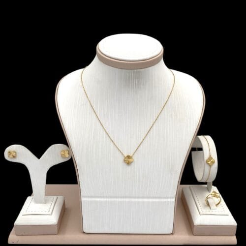 طقم ذهب عيار 18 الوزن 6.71 جرام