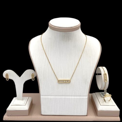 طقم ذهب عيار 18 الوزن 11.51 جرام