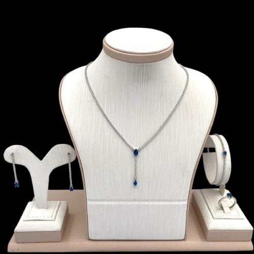 طقم ذهب عيار 18 الوزن 14.64 جرام