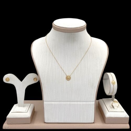 طقم ذهب عيار 18 الوزن 3.88 جرام