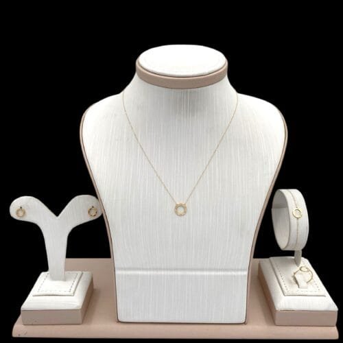 طقم ذهب عيار 18 الوزن 1.97 جرام