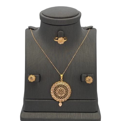 نصف طقم ذهب عيار 21 الوزن 5.58 جرام