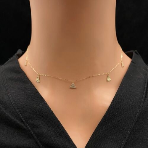 عقد شوكر ذهب عيار 18 الوزن 0.83 جرام