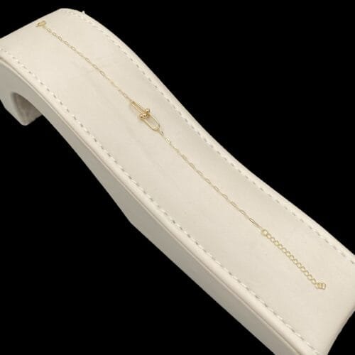 إسوارة ذهب عيار 18 الوزن 0.73 جرام