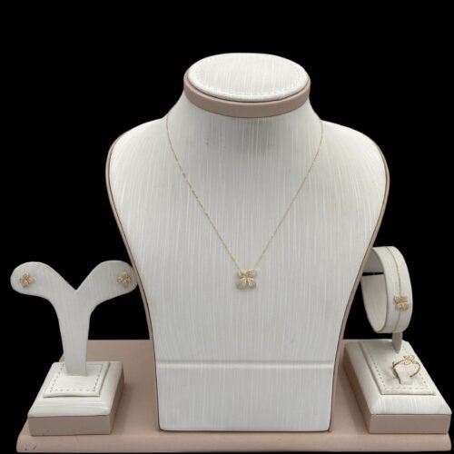 طقم ذهب عيار 18 الوزن 3.55 جرام