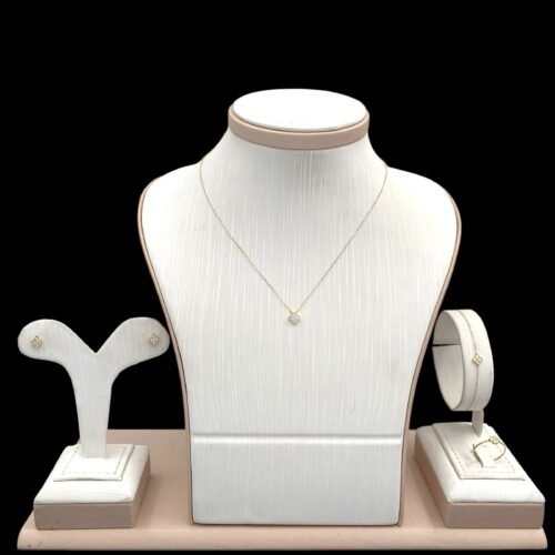 طقم ذهب عيار 18 الوزن 2.13 جرام