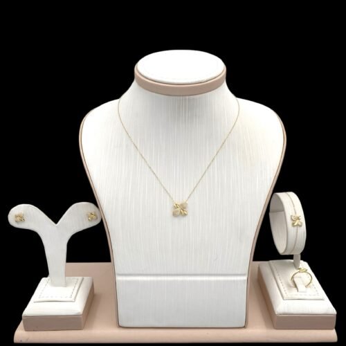 طقم ذهب عيار 18 الوزن 3.51 جرام