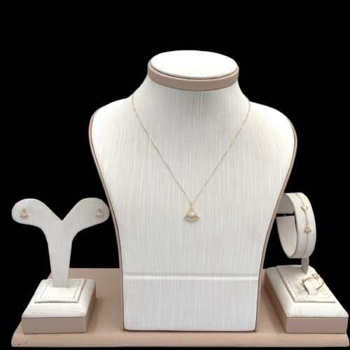 طقم ذهب عيار 18 الوزن 2.86 جرام