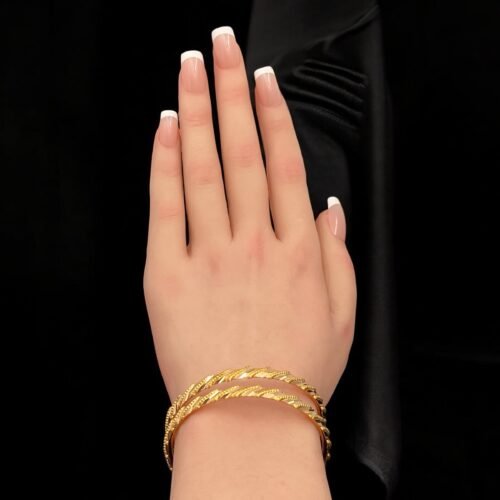 غويشة ذهب عيار 21 الوزن 9.02 جرام