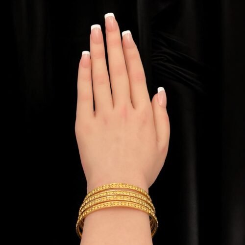 غويشة ذهب عيار 21 الوزن 7.48 جرام