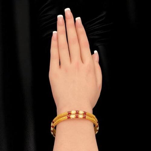 غويشة ذهب عيار 21 الوزن 12.12 جرام