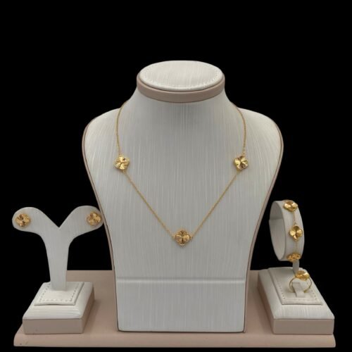 طقم ذهب عيار 21 الوزن 15.39 جرام