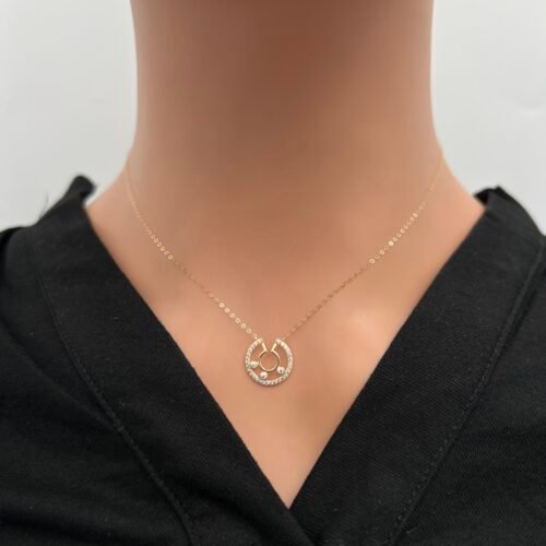 عقد ذهب عيار 18 الوزن 0.67 جرام